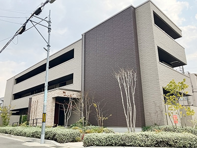 兵庫県西宮市小松東にあるレーヴェ小松東を紹介します。阪神武庫川より徒歩8分、武庫川大学へのアクセスも抜群の落ち着いた街並みです。