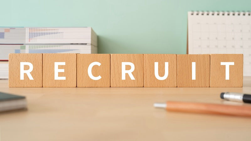 新明和グループをはじめとした、様々な業界で働くことが可能です。中途採用を目指す即戦力から未経験まで様々な人材を募集しています。